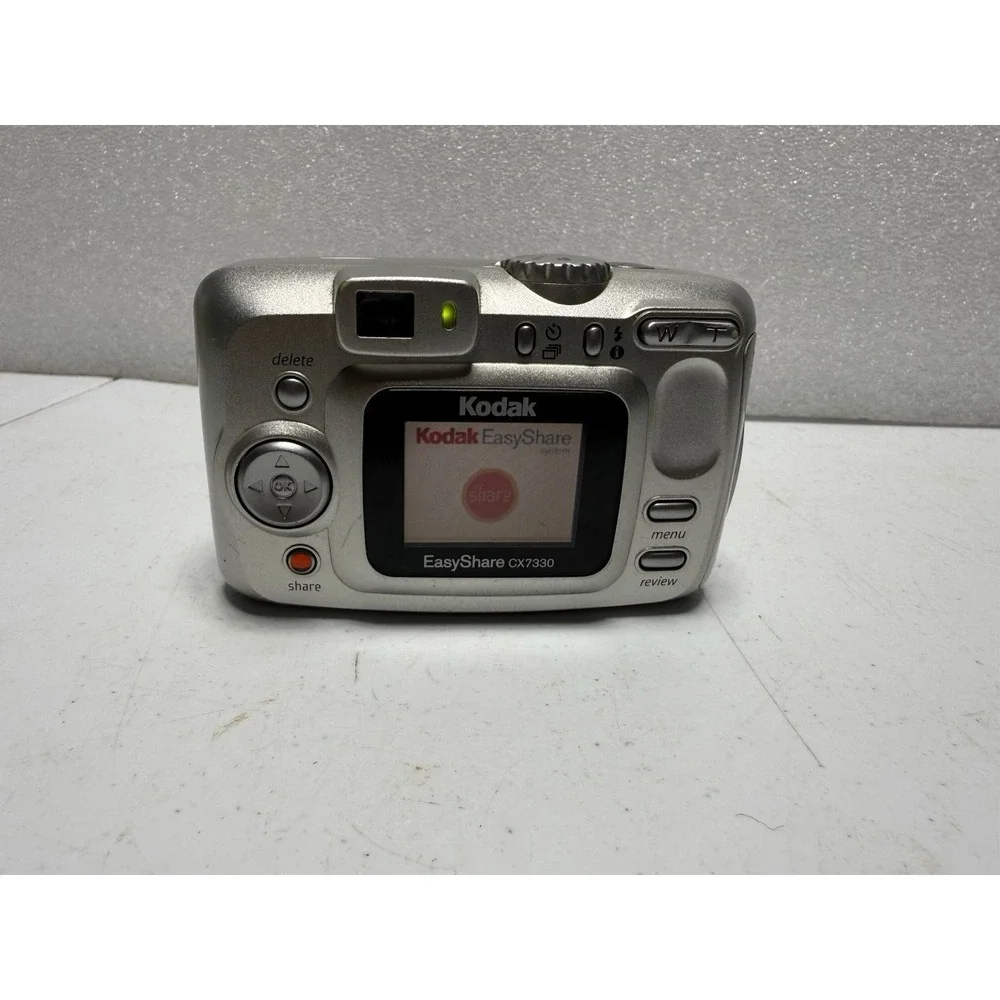Parts Or Fix Kodak Digital Camera Easyshare CX7330 3.1MP Silver Read Description